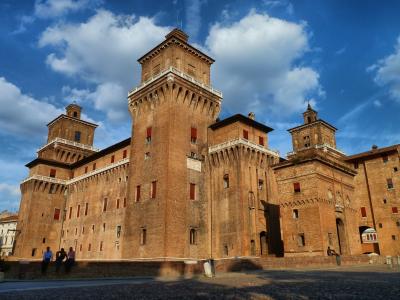 Castello degli Estensi, Piazza Castello, Ferrara