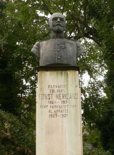 Bronze bust of pharmacist colonel Constantin Merisanu erected outside the Central Military Hospital in Bucharest. It is the work of sculptor C. Dimitriu-Barlad, commissioned by pharmacist Gheorghe Grinţescu and unveiled on 25 April 1937.