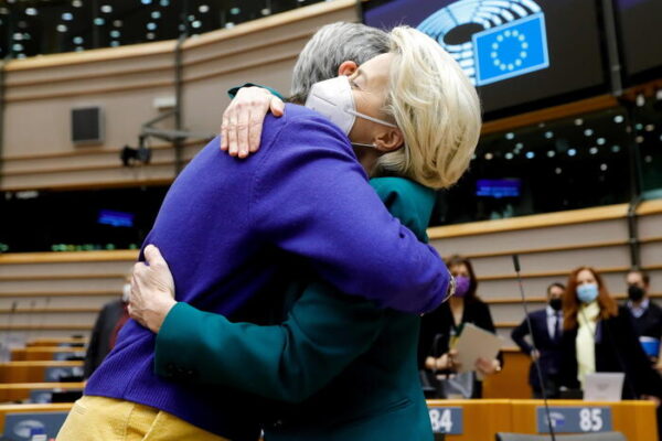 EU Commission President Ursula von Der Leyen and Executive Vice President of the European Commission for A Europe Fit for the Digital Age, Margrethe Vestager (L) greet each other, 01 March 2022 (EPA/STEPHANIE LECOCQ)