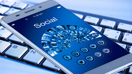 Consumatori tedeschi vs. Facebook: la condanna del social network per violazione della normativa sul trattamento dei dati personali Consumatori tedeschi vs. Facebook: la condanna del social network per violazione della normativa sul trattamento dei dati personali
