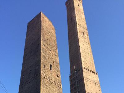 Le due torri, Bologna