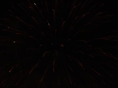 Independence Day, l'astratto a fuoco
