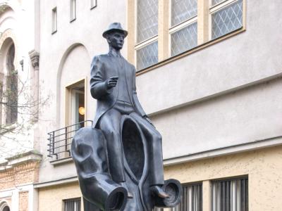 statua di Franz Kafka a Praga