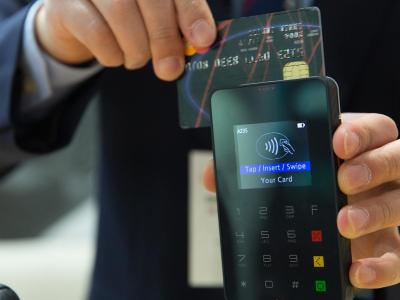 Pos obbligatorio per commercianti e studi professionali