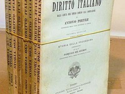 Una delle principali opere di Storia del Diritto Italiano Una delle principali opere di Storia del Diritto Italiano